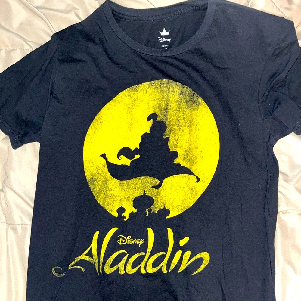 Aladdin Silhouette Disney Adult Size Tee